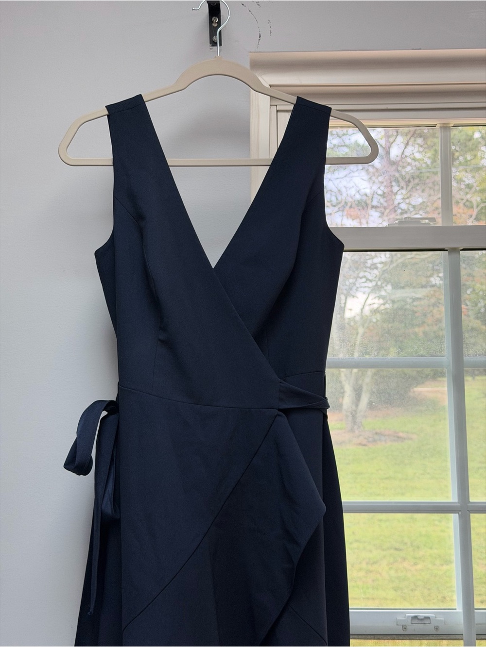 Monique Lhuillier Bridesmaids Navy Wrap Midi Dress Size 4